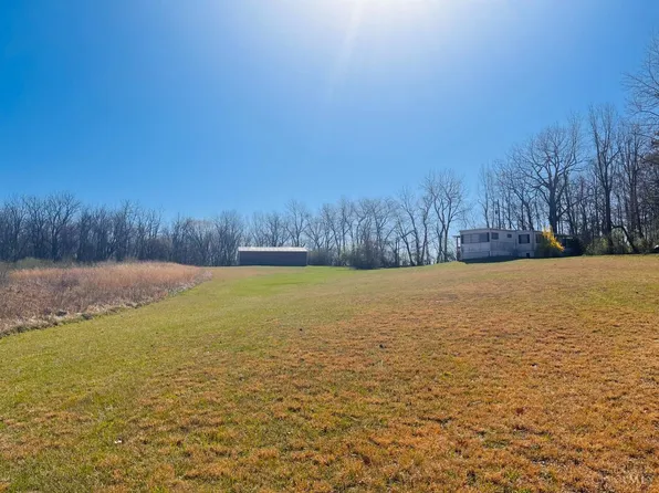 10484 Chestnut Rd, Hillsboro, OH 45133