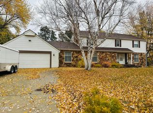 1337 2nd St SE, Jamestown, ND 58401