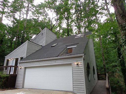 1st image of 169 Lakeshore Dr