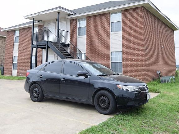 3rd image of 5808 Greengate Dr APT D