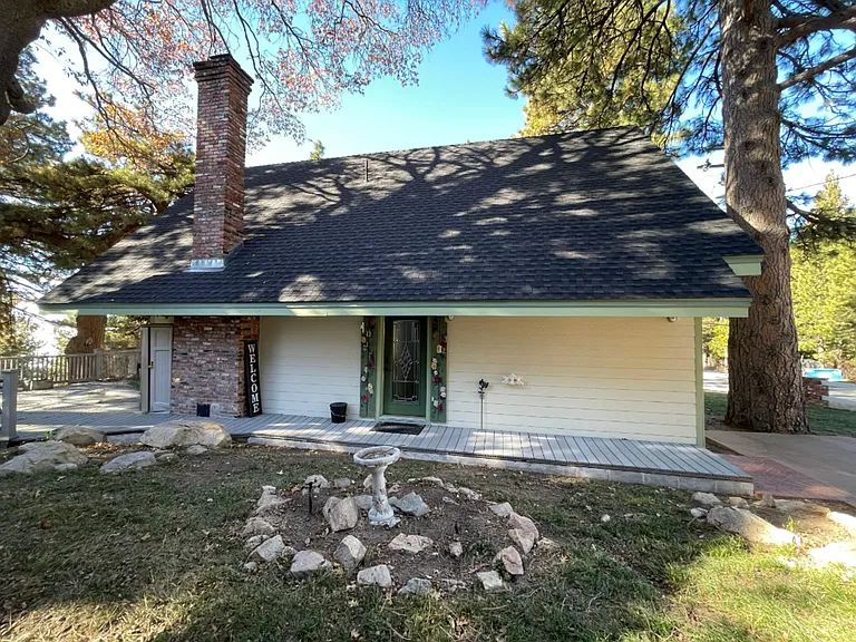 31549 Pleasant Dr — Photo 2