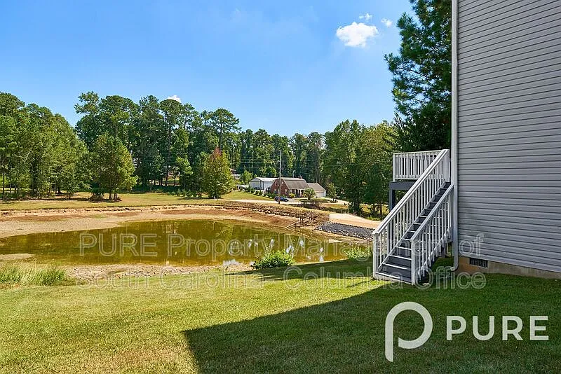 3 bed, 2.5 bath, 2003 sqft, $1,995 — Photo 4