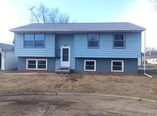 1114 Suncrest Dr, Fulton, IL 61252