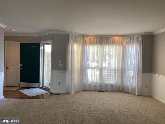 3rd image of 202 Country Club Dr