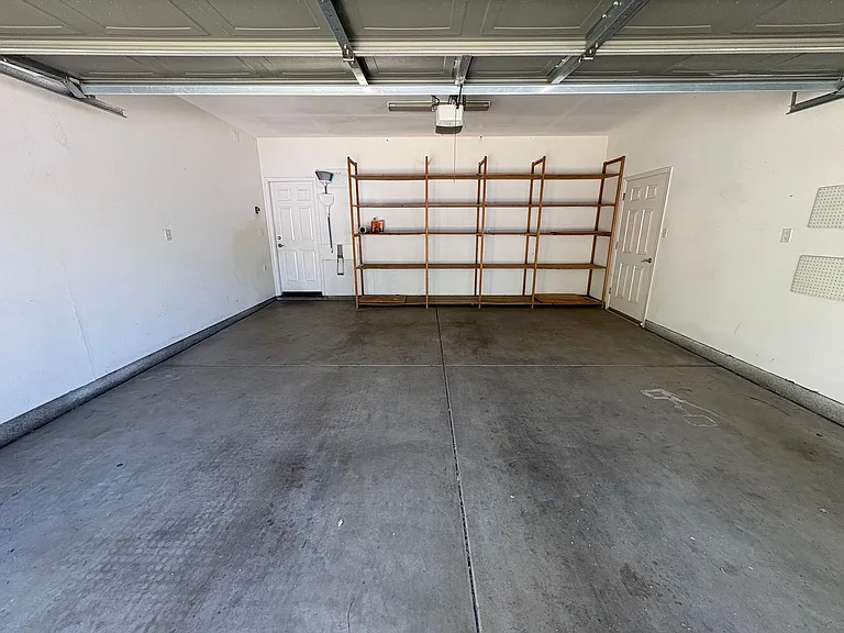3310 N Tilden Ct — Photo 43