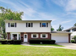 228 S Dwyer Ave, Arlington Heights, IL 60005