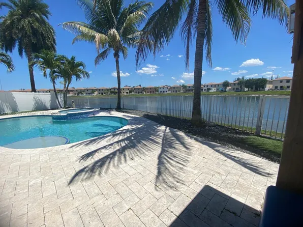 3406 W 88th St, Hialeah, FL 33018