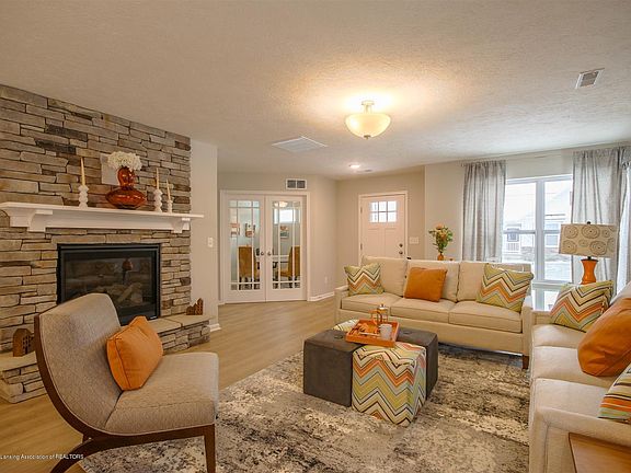 4th image of 3268 Hamlet Cir