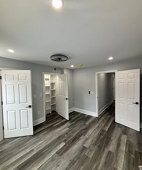 2037 E Cumberland St — Photo 9