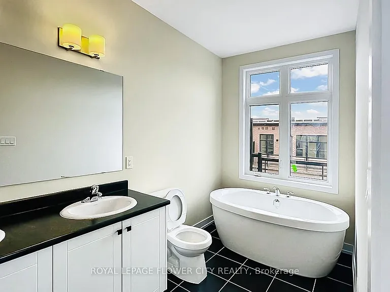 3098 Meadowridge Dr — Photo 24