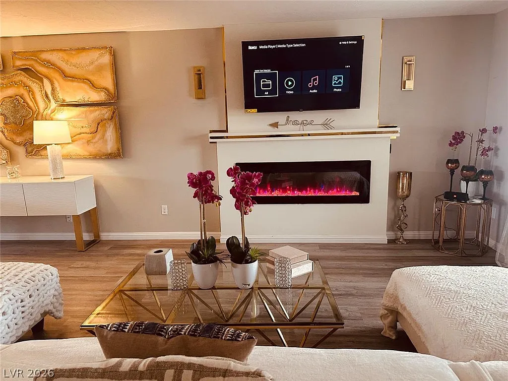 4 bed, 2.0 bath, 1452 sqft, $2,480 — Photo 4