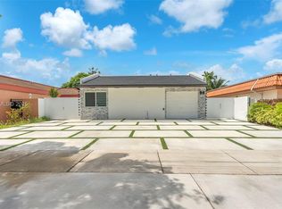 11421 SW 84th St, Miami, FL 33173