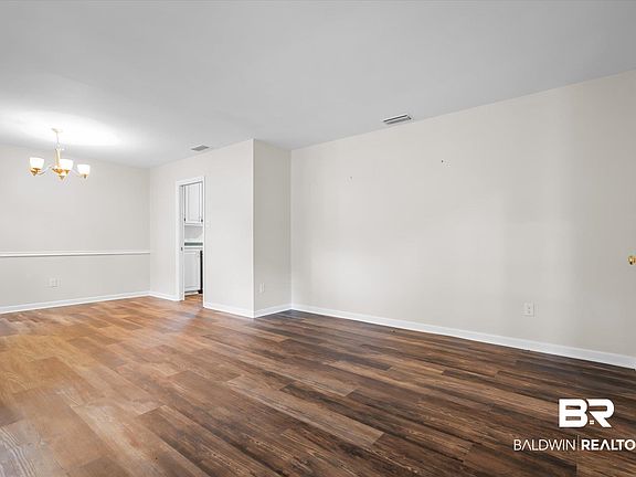3rd image of 3412 Sherringham Dr