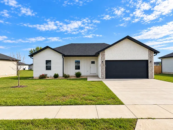 192 Oaklawn St, Rogersville, MO 65742