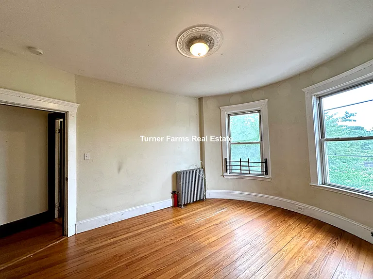 692 Columbia Rd #3R — Photo 32