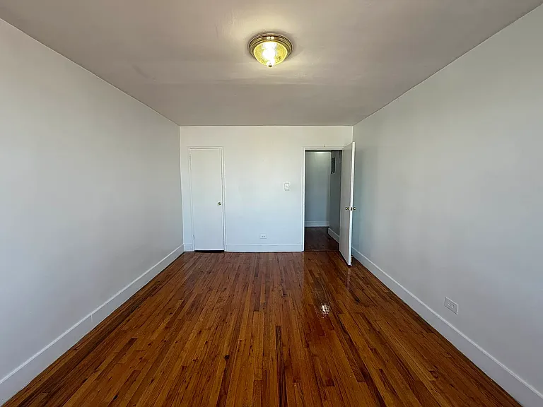 425 E 96th St #6N — Photo 7