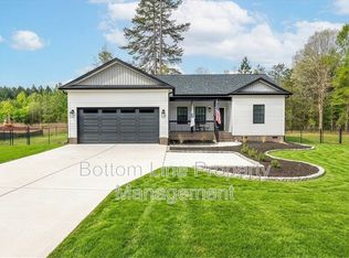 2462 Shoal Rd, Crouse, NC 28033