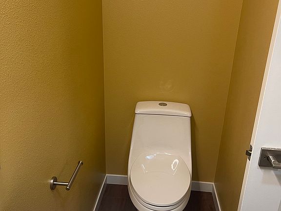 5th image of 5715 NE 74th Ct #C
