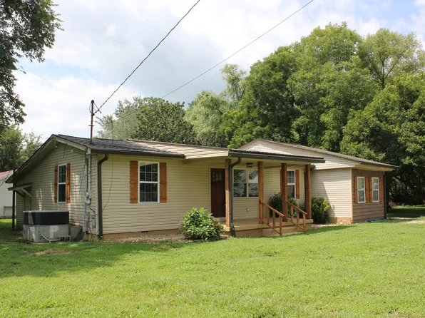 115 Beechwood Ave, Cornersville, TN 37047