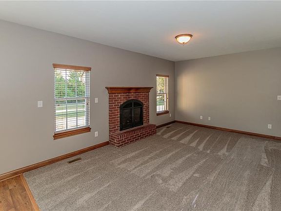 5th image of 1726 Fair Glen Ct
