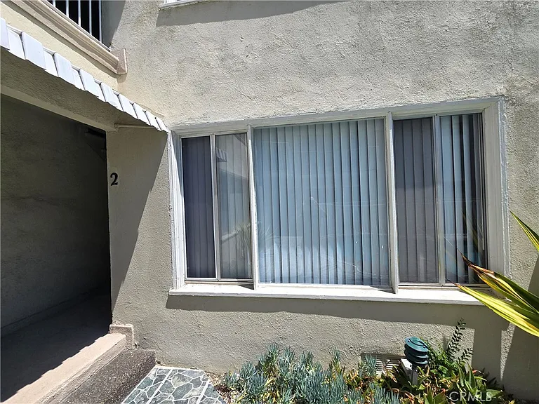 439 S Le Doux Rd #2 — Photo 2