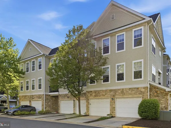 5106 Travis Edward Way APT C, Centreville, VA 20120