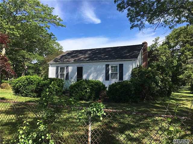 1st image of 63 Crestwood Dr