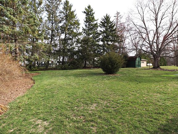 2nd image of 6582 Rolling Hills Pl
