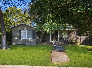 421 W 8th St, Lancaster, TX 75146