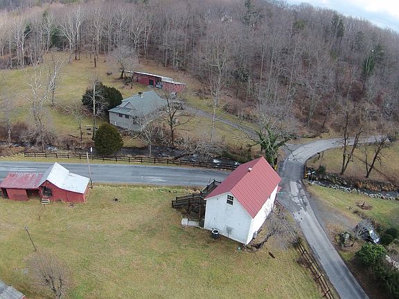 4th image of 1505 Wellington Dr