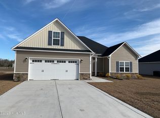 430 Montgomery Dr, Jacksonville, NC 28546