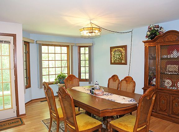 3rd image of 1844 Fox Run Dr Unit A