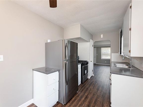 2nd image of 6010 Vandalia Ave