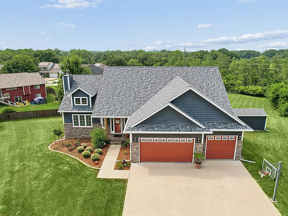 3rd image of 4000 Lakeland Ct