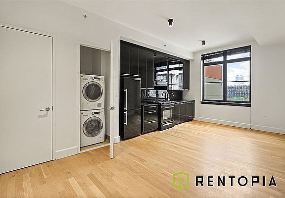 5th image of 487 Keap St #608