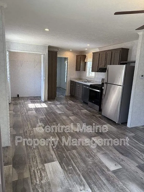 2 bed, 2.0 bath, $1,350 — Photo 4