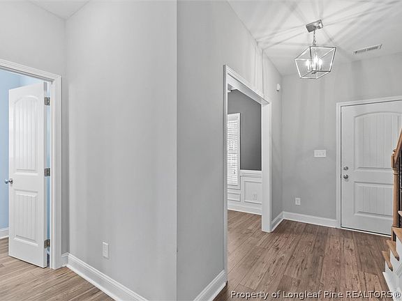 5th image of 1908 Sweetfern Pl