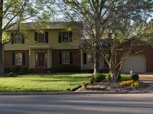 6 Freemoor Dr, Poquoson, VA 23662