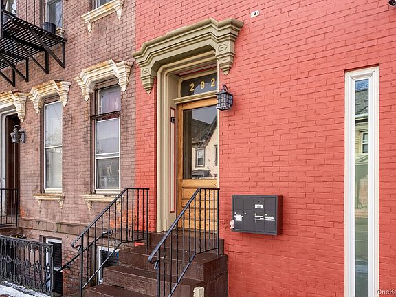 4th image of 292 Mill Street