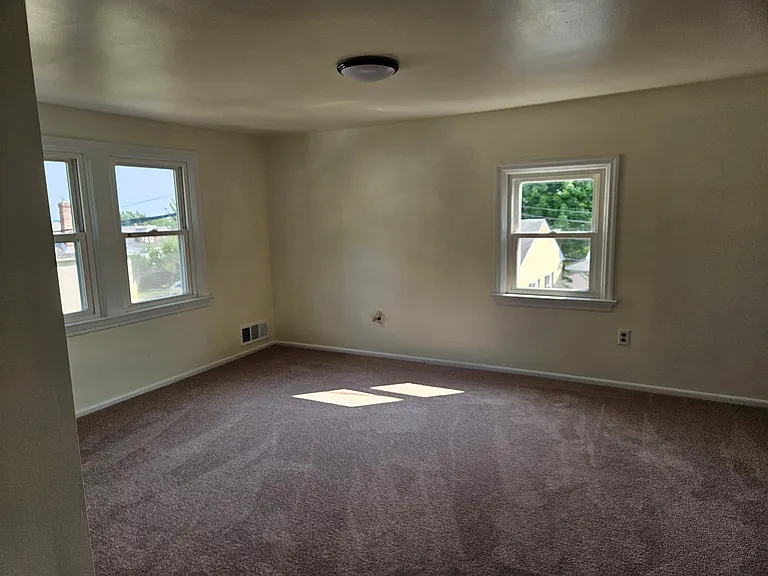 330 N Main St #4G — Photo 7