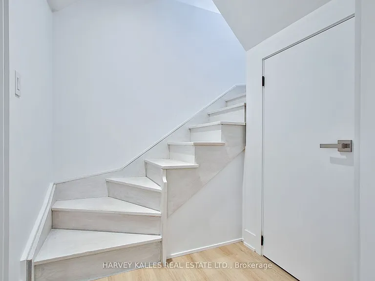 112 4th St — Photo 4