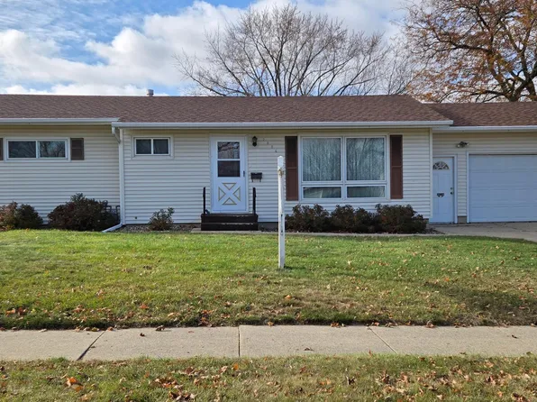 2006 11th St SW, Austin, MN 55912