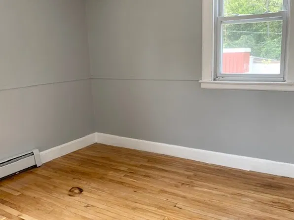 (undisclosed Address), Easthampton, MA 01027