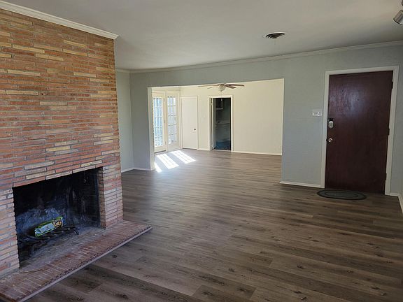 4th image of 10208 Lake Gardens Dr