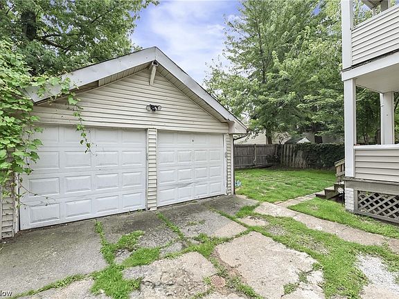 4th image of 2401 Searsdale Ave