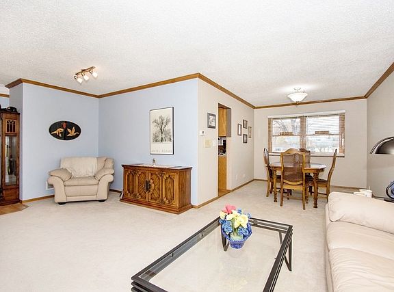 3rd image of 1027 Concord Dr