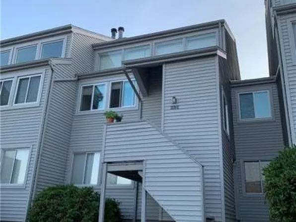 208 Brittany Farms Rd #E, New Britain, CT 06053