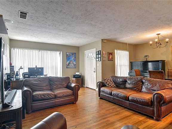 5th image of 2821 Ryan Place Dr