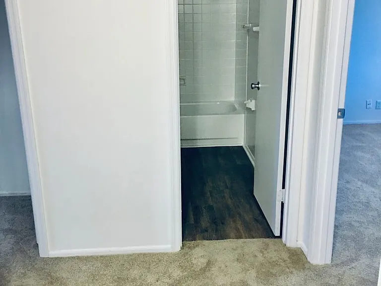 Villages on Madison Apartments — Photo 104