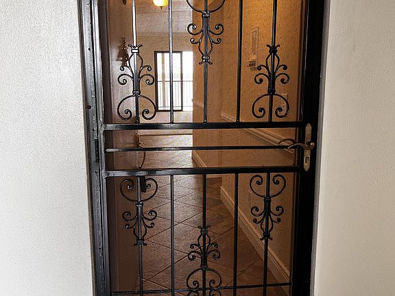 5th image of 1901 Clifford St APT 1203